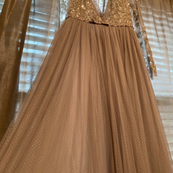 Needle & Thread Eleanor layered gowns available in pink and grey gray - Picture 5 of 7